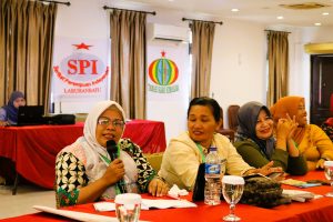Florida Susan, salah satu peserta Kongres dari SPI Deli Serdang menyampaikan pandangan, atas pencalonannya sebagai Dewan Pengurus.