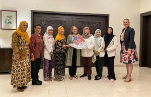 Laili Zailani (tiga dari kiri) bersama Dubes AS di Medan.