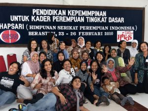 Salah satu Pendidikan Kepemimpinan Perempuan yang diikuti kader dari semua serikat anggota HAPSARI pada tahun 2010.